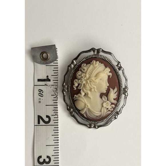 Vintage Cameo Brooch Pin Silver Tone Lady Face Bird Floral - Picture 3 of 4